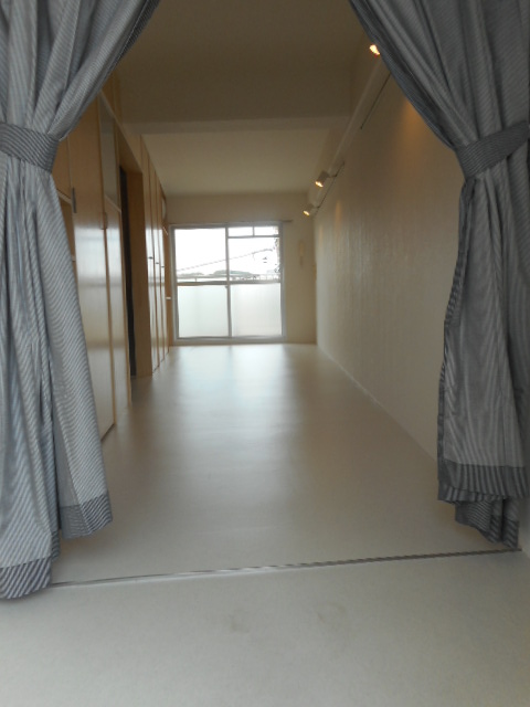 セシーズイシイ６ 402