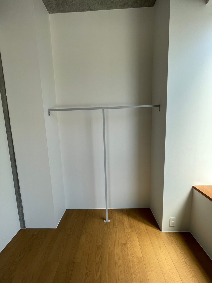 セシーズイシイ２３ B304