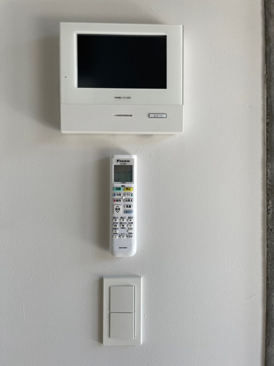 セシーズイシイ２３ B304