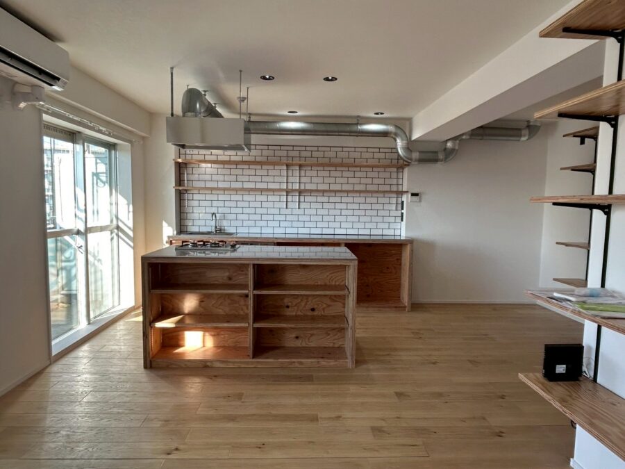 セシーズイシイ５ 703