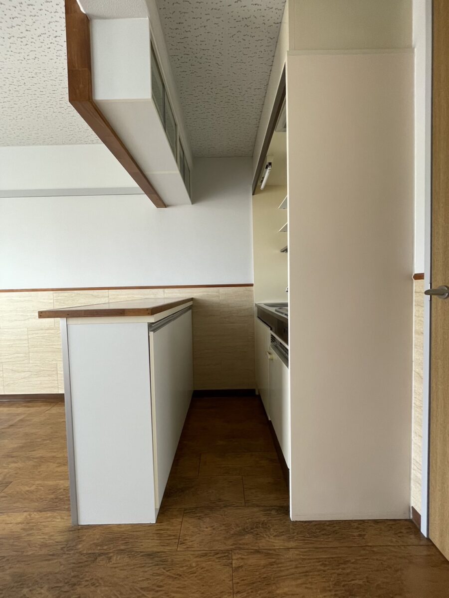 セシーズイシイ８ 201