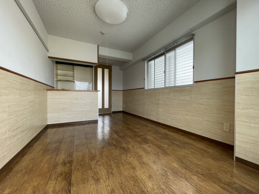 セシーズイシイ８ 201