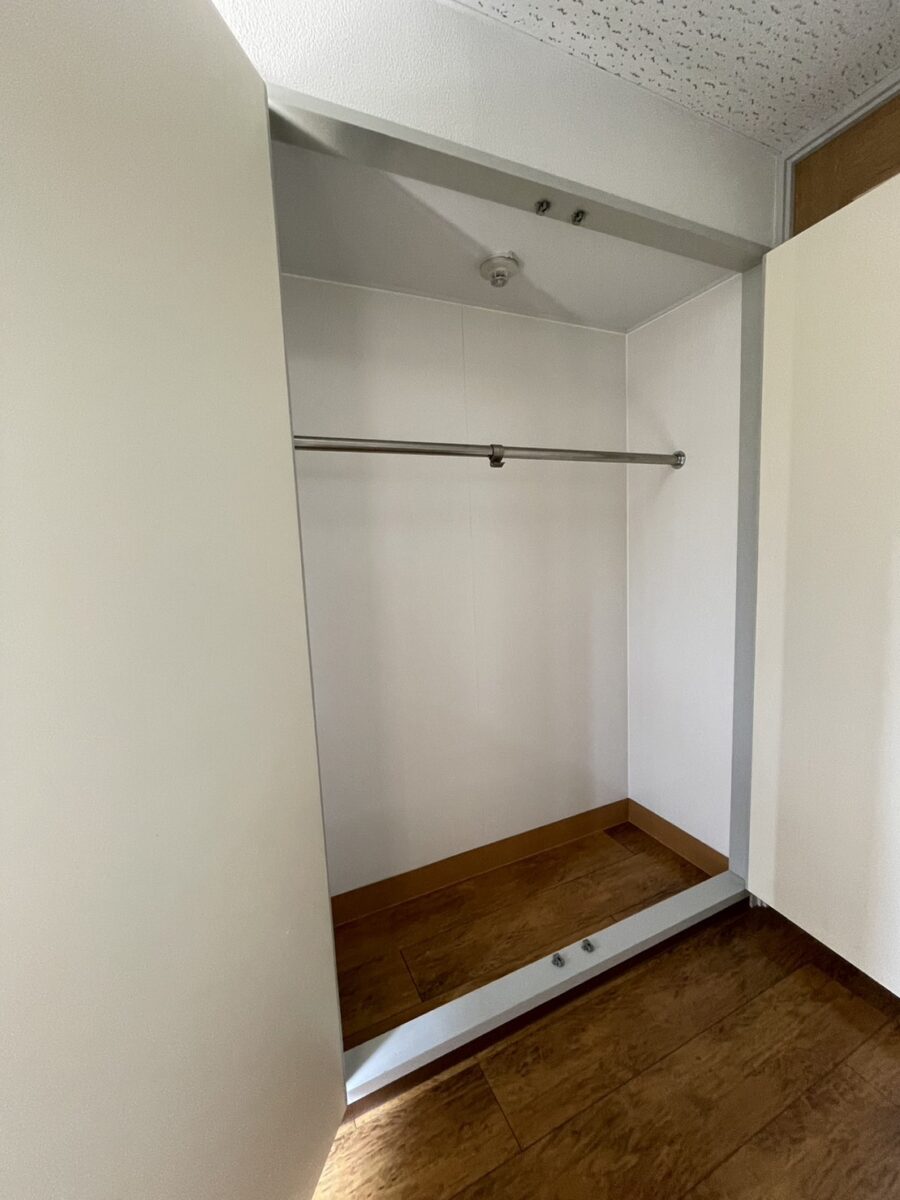 セシーズイシイ８ 201