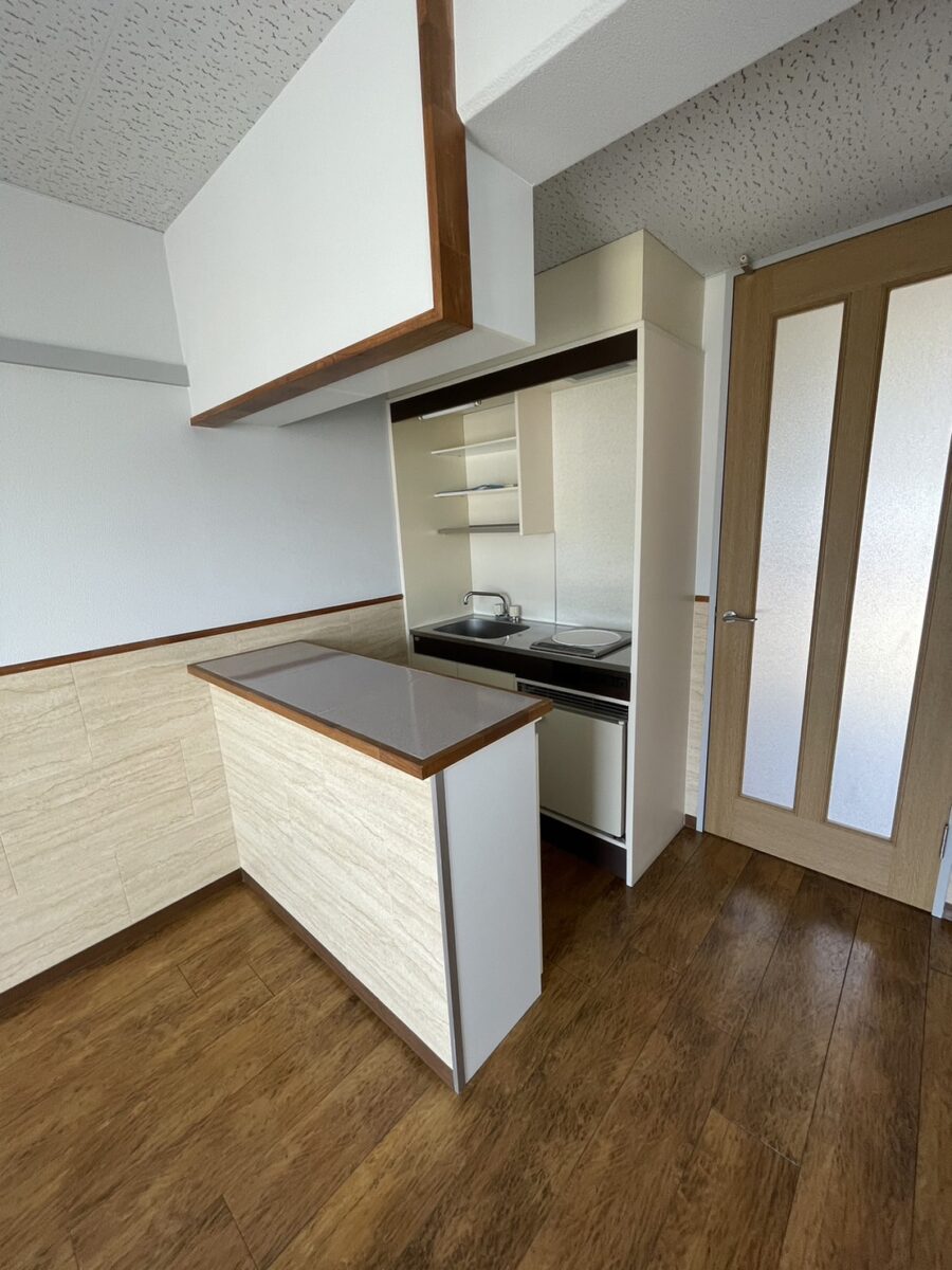 セシーズイシイ８ 201