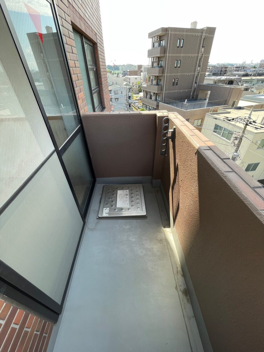 セシーズイシイ１６ 602