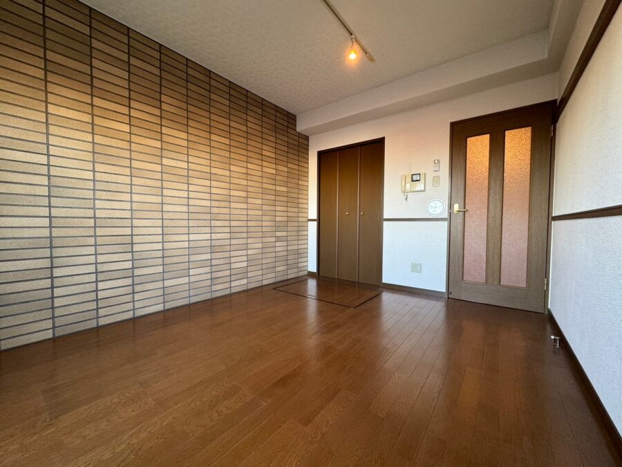 セシーズイシイ18 303