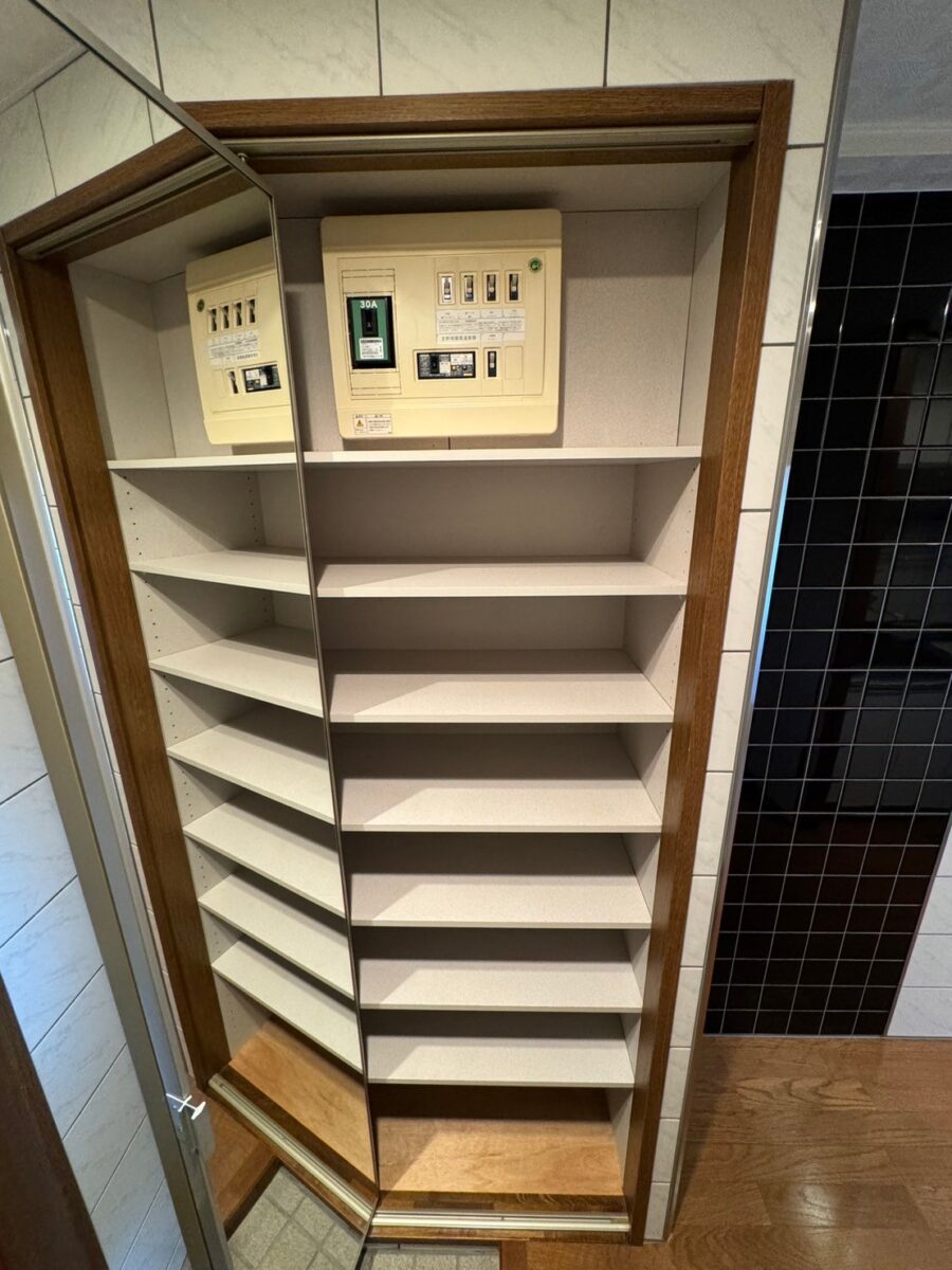 セシーズイシイ18 303