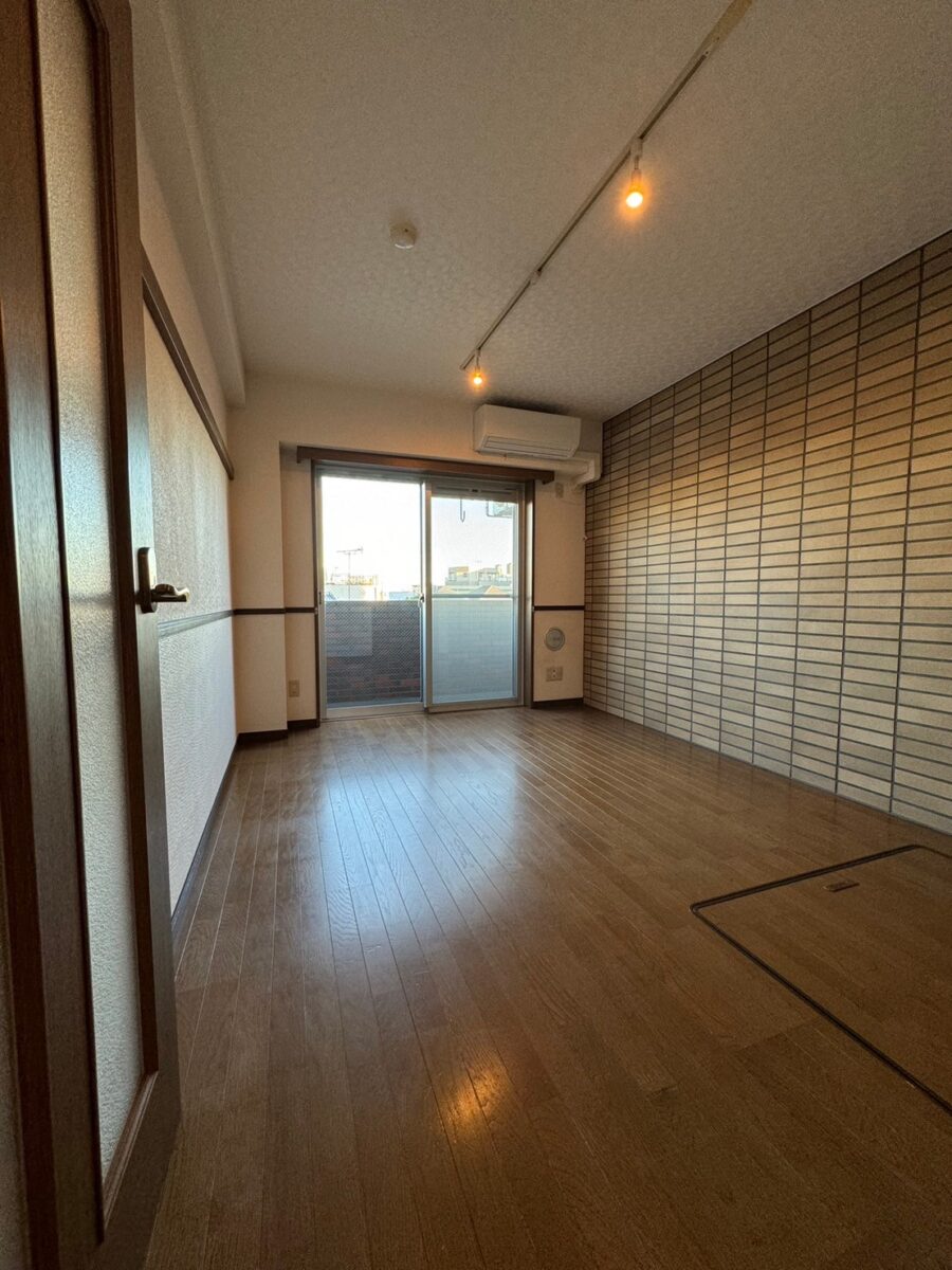 セシーズイシイ18 303