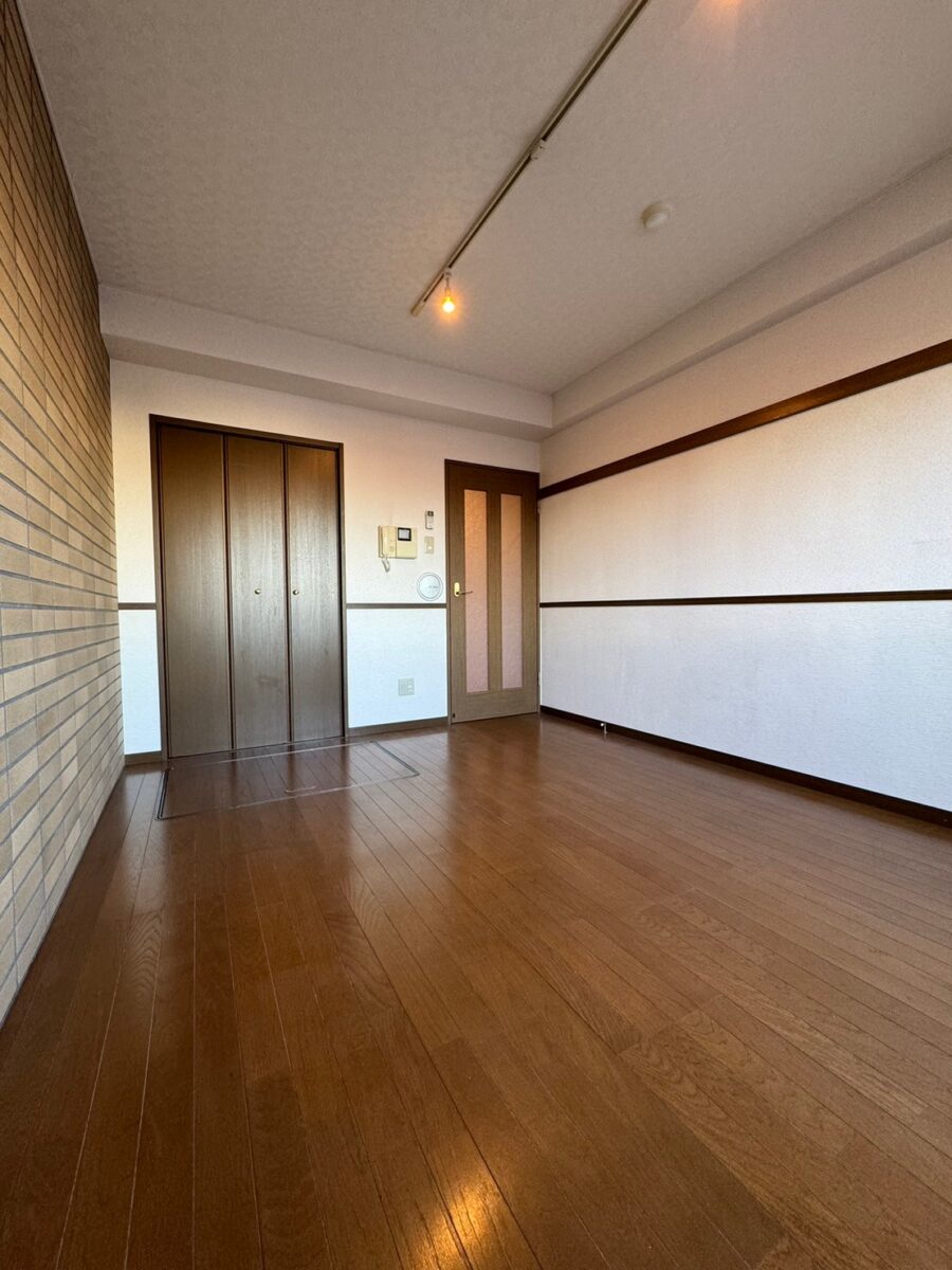 セシーズイシイ18 303