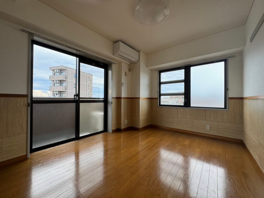 セシーズイシイ１６ 201