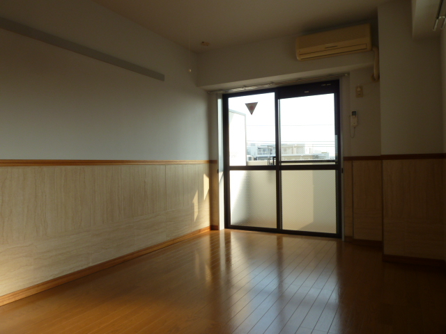 セシーズイシイ１７ 305