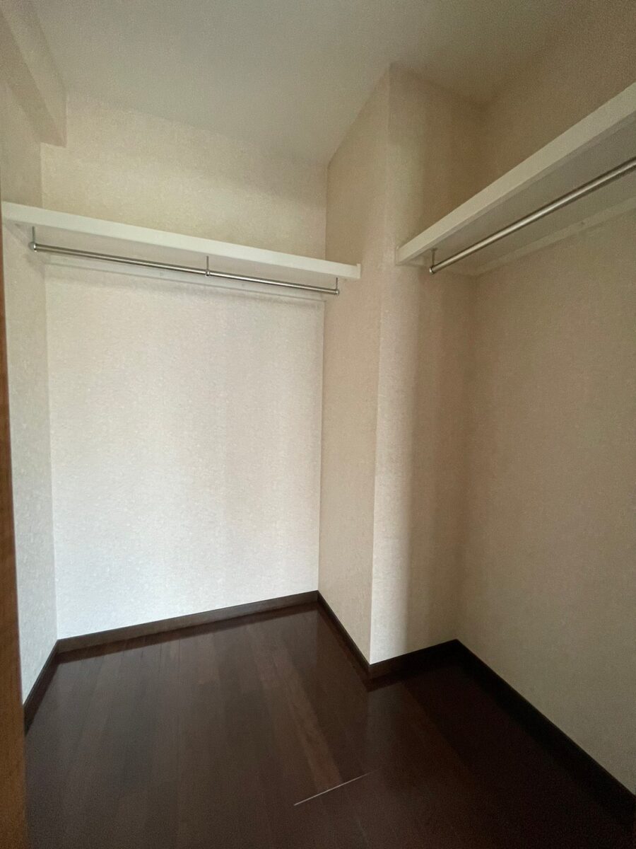 セシーズイシイ２２ 304